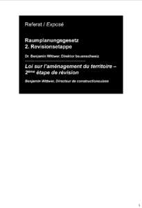 1  Geschätzte Damen und Herren Die Raumplanung gewinnt stark an Bedeutung. Die Raumplanung ist das strategische Instrument, wie sich die Schweiz räumlich entwickelt. Wir – die Bauwirtschaft – tun gut daran, wenn w