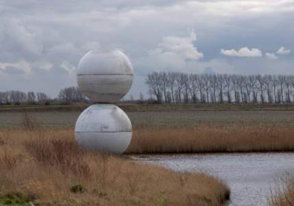 A polder landscape, which is so characteristic for the province of Zeeland, is not what we usually think it is. It is not just a vast flat plain that has been reclaimed from the sea. It is a landscape that undulates bet