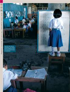 [removed]Rapport mondial de suivi sur l’éducation pour tous © ZUMA PRESS/MAXPPP Sous les yeux de son instituteur, une fillette